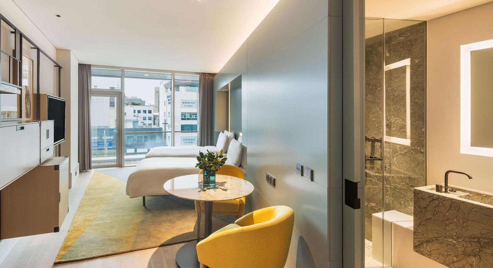 Expert Tips for Visiting the Gangnam Mirror Room